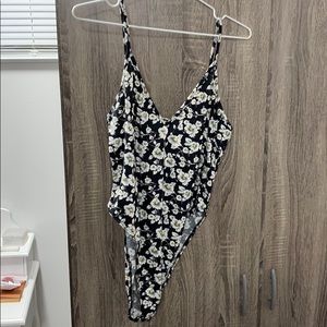 💎SOLD💎shein floral bodysuit